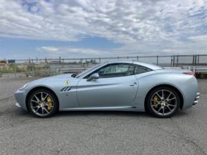 Afbeelding 4/66 van Ferrari California 30 (2013)