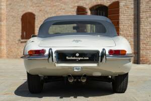 Bild 12/50 von Jaguar E-Type (1968)