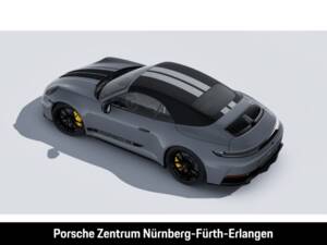 Image 4/8 of Porsche 911 Carrera 4 GTS (2025)