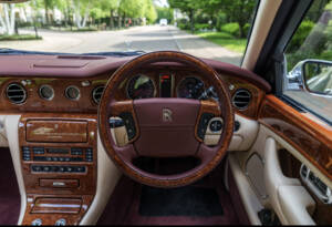 Image 16/31 of Rolls-Royce Silver Seraph (2002)