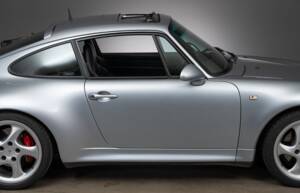 Image 7/32 de Porsche 911 Carrera 4S (1998)