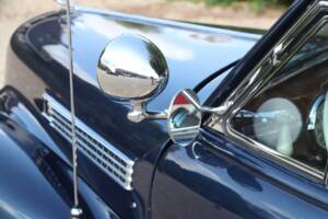 Image 37/50 de Cadillac 62 Convertible (1941)
