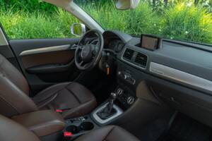Bild 21/50 von Audi Q3 2.0 TDI quattro (2012)