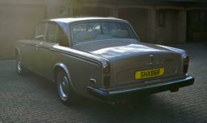 Image 14/50 of Rolls-Royce Silver Shadow II (1977)