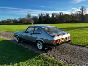 Bild 13/70 von Ford Capri 2,8i (1986)