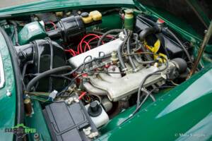 Image 13/34 of Volvo 1800 ES (1972)