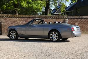 Image 21/50 of Rolls-Royce Phantom DHC (2009)