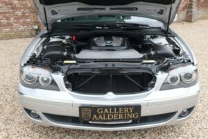 Immagine 45/50 di BMW 750i (2007)