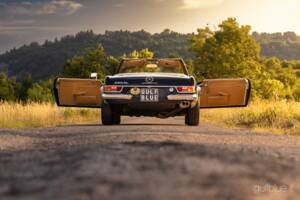 Image 9/79 de Mercedes-Benz 280 SL (1969)