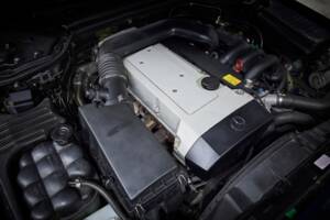 Image 93/100 de Mercedes-Benz SL 280 (1995)