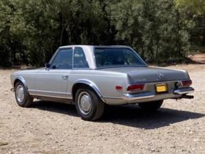 Image 8/8 de Mercedes-Benz 280 SL (1969)