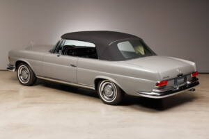 Image 17/45 of Mercedes-Benz 250 SE (1967)