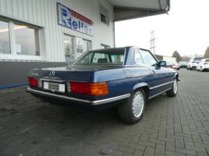 Bild 4/23 von Mercedes-Benz 560 SL (1989)