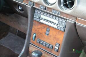 Image 36/47 de Mercedes-Benz 560 SL (1986)