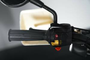 Bild 22/34 von BMW DUMMY (1987)