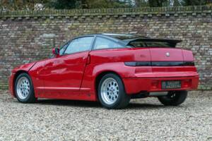Image 2/50 of Alfa Romeo SZ (1991)