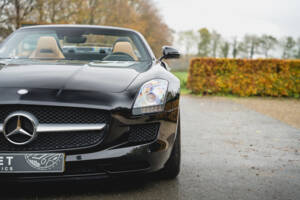 Image 52/100 de Mercedes-Benz SLS AMG Roadster (2011)