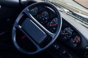 Image 62/132 of Porsche 911 Speedster 3.2 (1989)