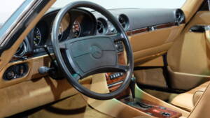 Immagine 30/42 di Mercedes-Benz 560 SL (1989)
