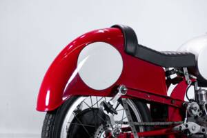 Image 33/50 of Moto Guzzi DUMMY (1948)
