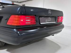 Bild 12/32 von Mercedes-Benz SL 500 (1997)