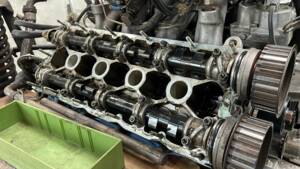 Image 30/33 of Ferrari Mondial 3.2 (1986)