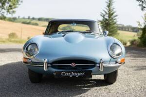 Image 13/50 de Jaguar Type E 3.8 (1964)