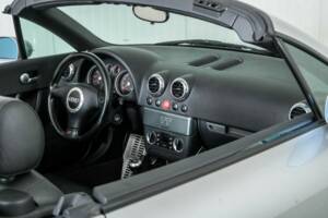 Bild 32/50 von Audi TT 1.8 T (2000)