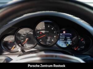 Bild 11/27 von Porsche 911 Carrera 4 GTS (2015)