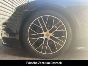 Bild 6/28 von Porsche Taycan 4 Cross Turismo (2025)