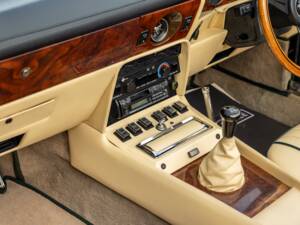 Bild 27/92 von Aston Martin V8 Volante X-Pack (1989)