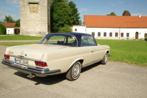 Afbeelding 16/73 van Mercedes-Benz 280 SE (1969)