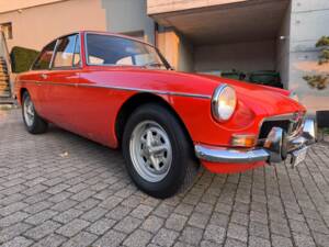 Immagine 2/13 di MG MGB GT (1973)