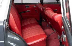 Bild 21/31 von Mercedes-Benz 230 S Universal (1967)