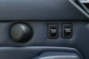 Immagine 35/50 di Porsche 911 Carrera 4S (1996)