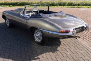 Immagine 7/8 di Jaguar E-Type 4.2 (1965)