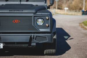 Bild 50/50 von Land Rover Defender Tophat (2007)