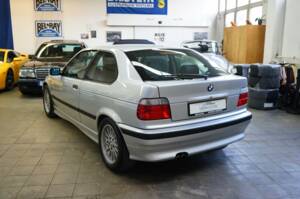Imagen 9/32 de BMW 323ti Compact (1998)