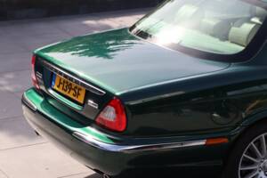 Imagen 41/50 de Jaguar XJ 8 4.2 (2006)