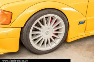 Image 8/15 of Mercedes-Benz 190 E 2.5-16 Evolution II (1990)