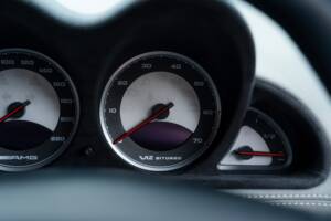 Image 31/56 de Mercedes-Benz SL 65 AMG (2004)