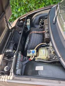 Image 8/18 of Ferrari Mondial Quattrovalvole (1985)