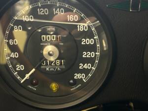 Image 12/28 de Jaguar Type E 4.2 (1965)