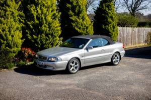 Image 22/48 of Volvo C70 2.0 T (2001)