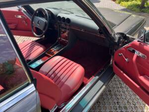 Image 16/43 de Mercedes-Benz 350 SLC (1974)