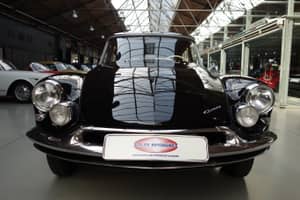 Image 3/30 of Citroën DS 19 (1959)