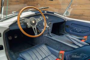 Bild 11/19 von AC Cobra 427 (1965)