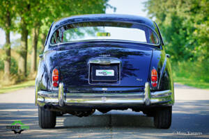 Image 43/46 of Jaguar Mk II 3.8 (1962)