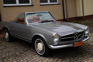 Afbeelding 7/38 van Mercedes-Benz 280 SL (1969)