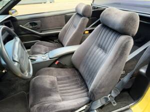 Image 13/25 of Pontiac Firebird TransAm (1992)